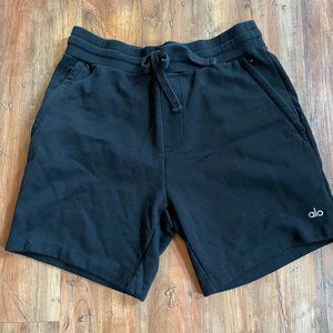 Alo 'Chill Shorts'